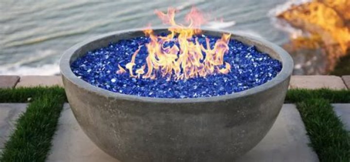 How do you use a fire glass fire pit?