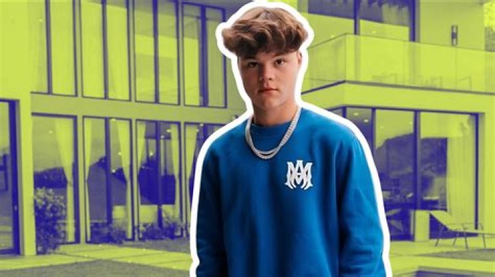 How much does Jack Wilshere earn?