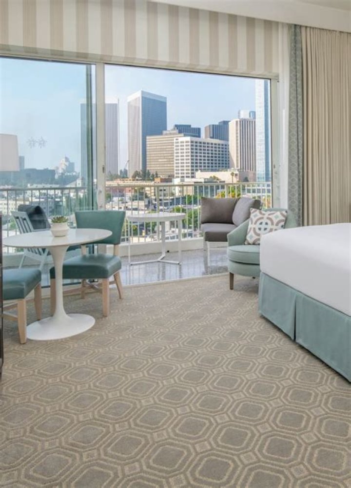 What happened to Room 434 at the Beverly Hilton?