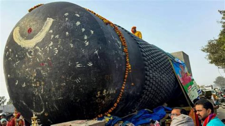 Which is the largest Shivling in the world?